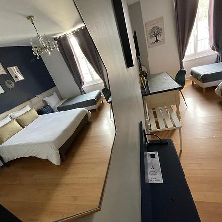 Hotel Abat Jour น็องต์ ภายนอก รูปภาพ